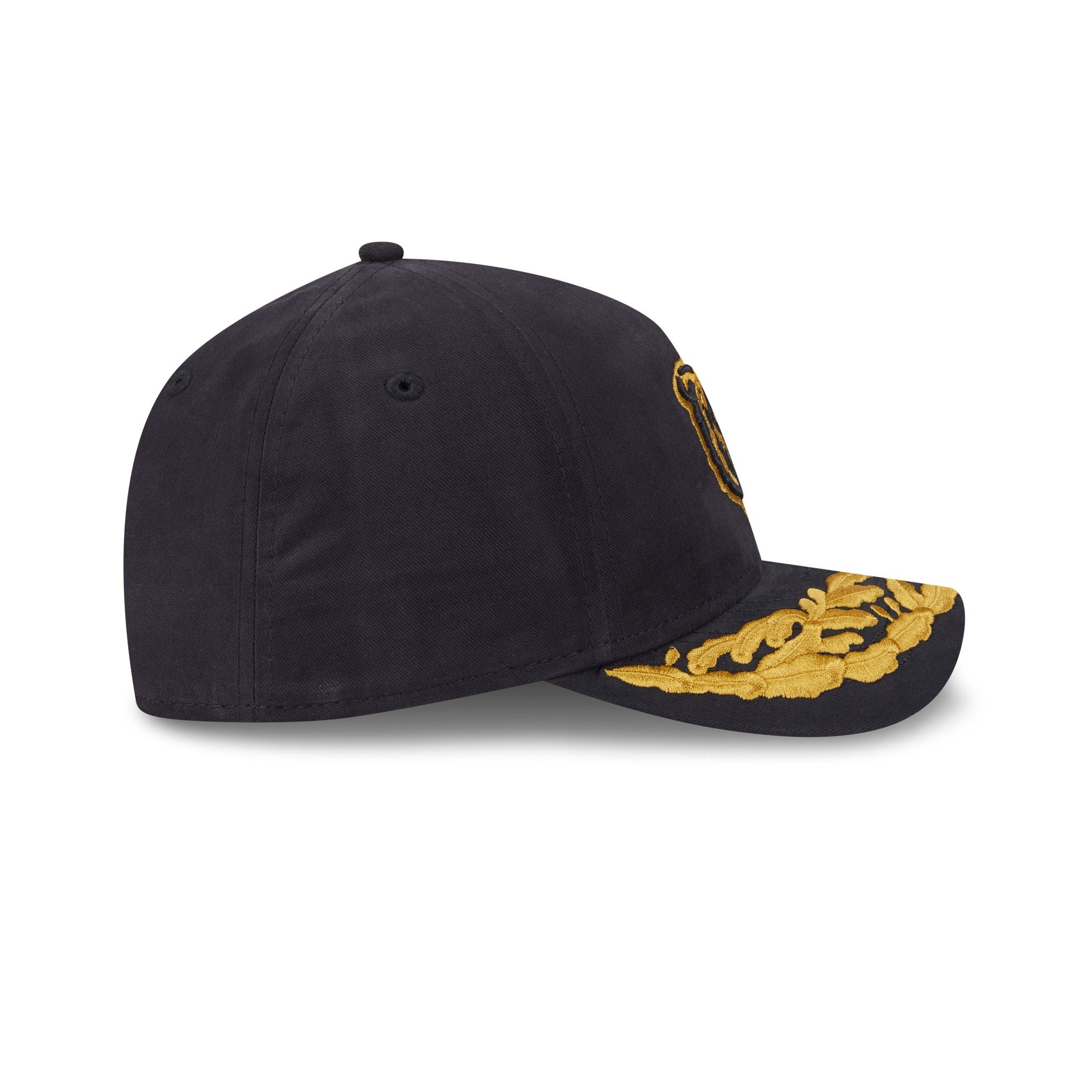 Alpha Industries x Chicago Bears Black 9FORTY M-Crown A-Frame Snapback Hat - Image 5