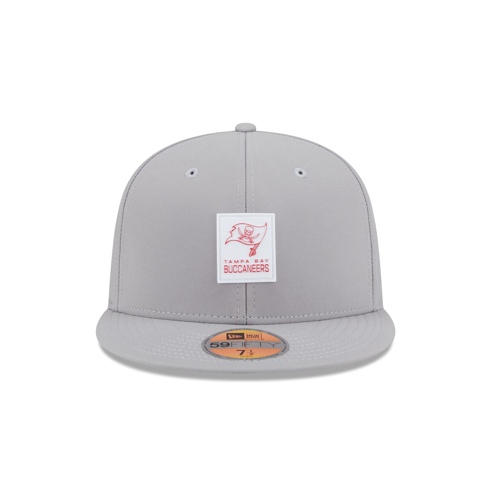 Tampa Bay Buccaneers 2025 Sideline Hot Weather Gray 59FIFTY Fitted Hat - Image 2