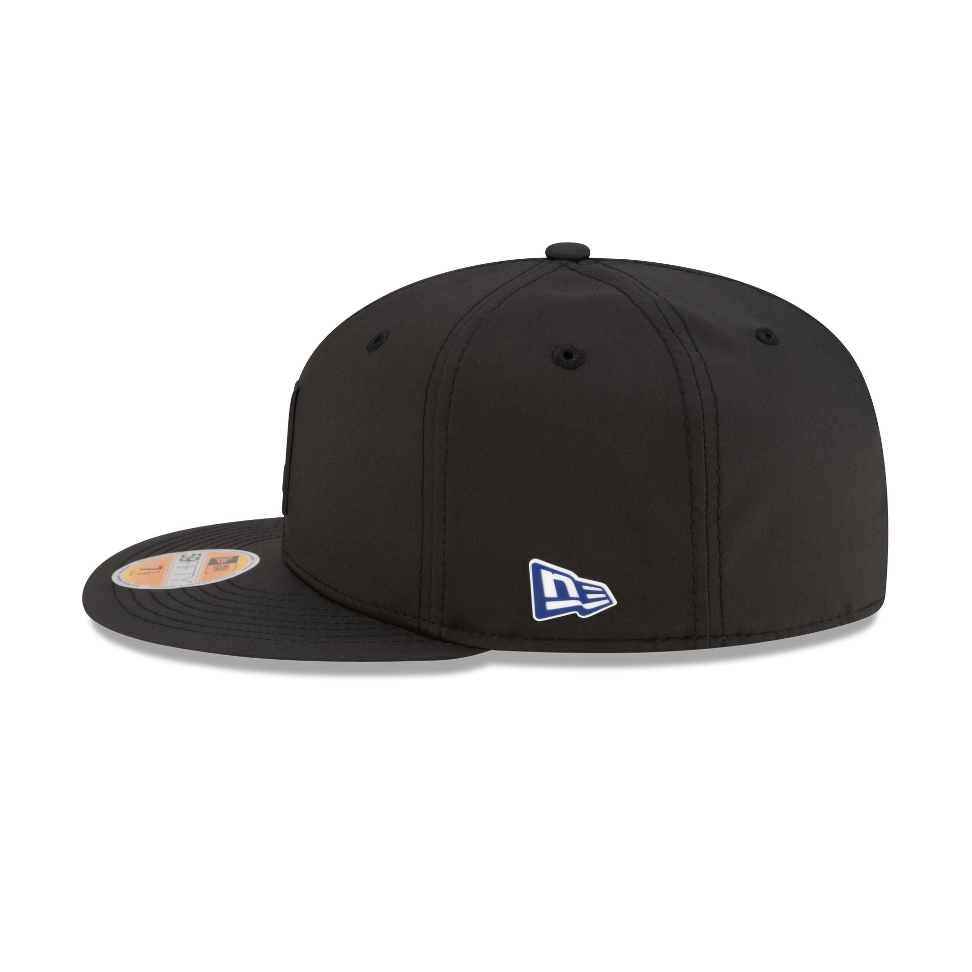 New York Giants 2025 Sideline Hot Weather Black 59FIFTY Fitted Hat - Image 4