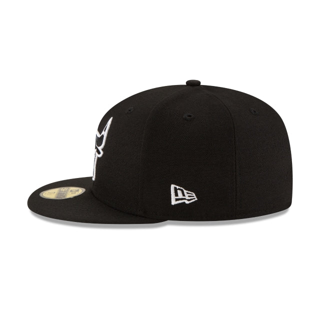 Chicago Bulls Black & White 59FIFTY Fitted Hat - Image 5